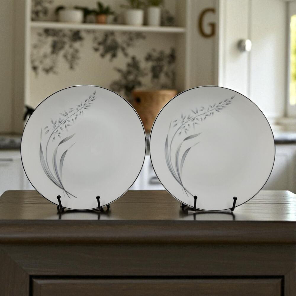 Vita Craft Avenaire Dinner Plate Bavaria Germany Platinum Trim Wheat Set of 2
